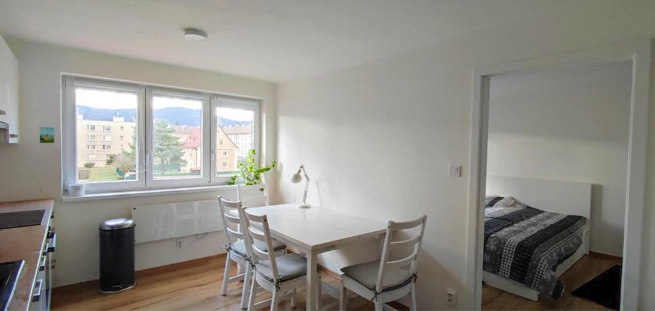 Apartman Pod Jestedem Apartamento Liberec Exterior foto